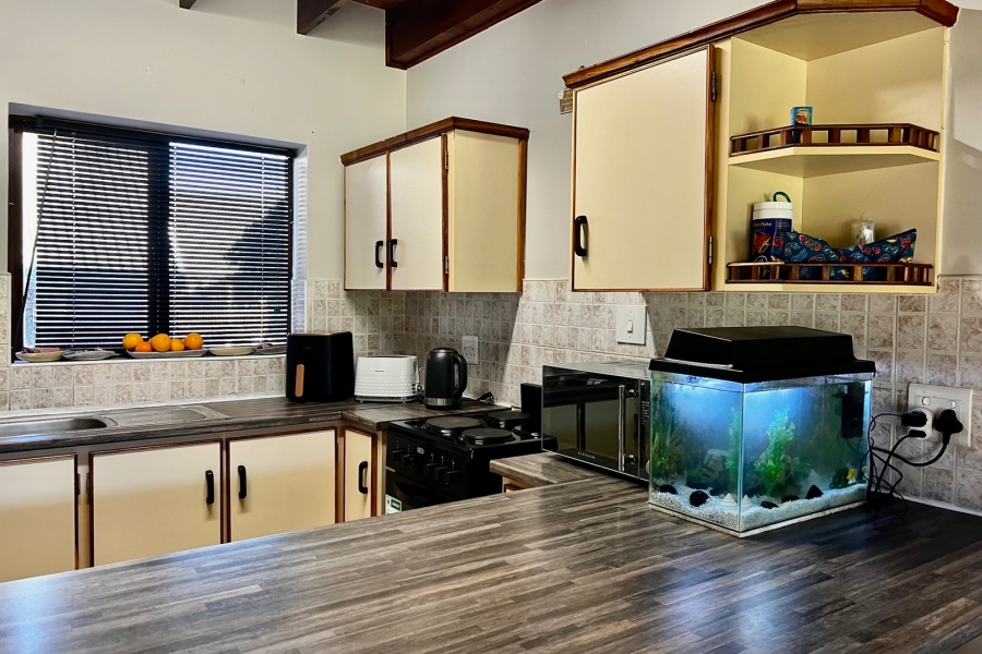 2 Bedroom Property for Sale in Heatherlands Western Cape